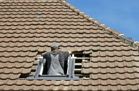 Pose de velux à Cadillac-en-Fronsadais